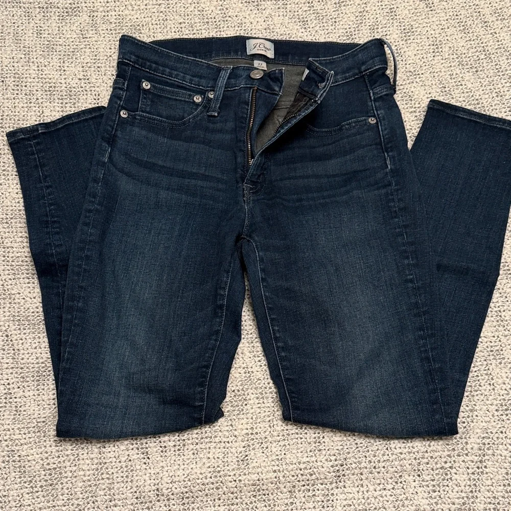 J. Crew Women's 9” Toothpick Skinny Jeans in Dark Indigo- SIZE 27! - Picture 2 of 6